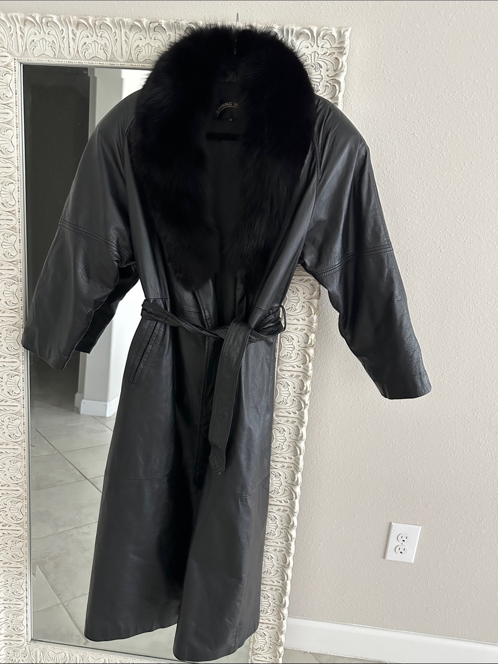Spring West Vintage Leather Trench Coat with Fox Fur